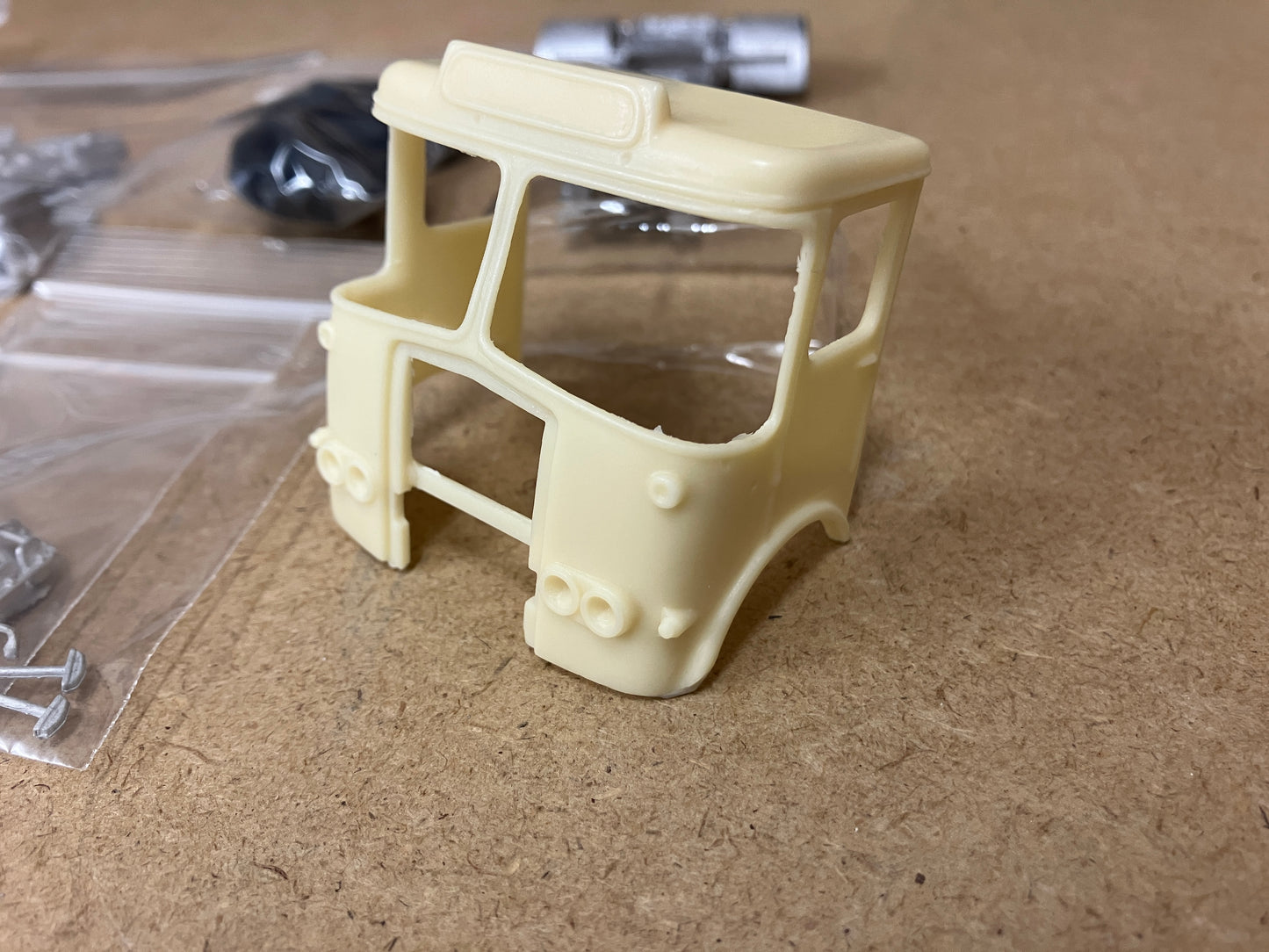 008 HG.8a Atkinson Borderer day cab