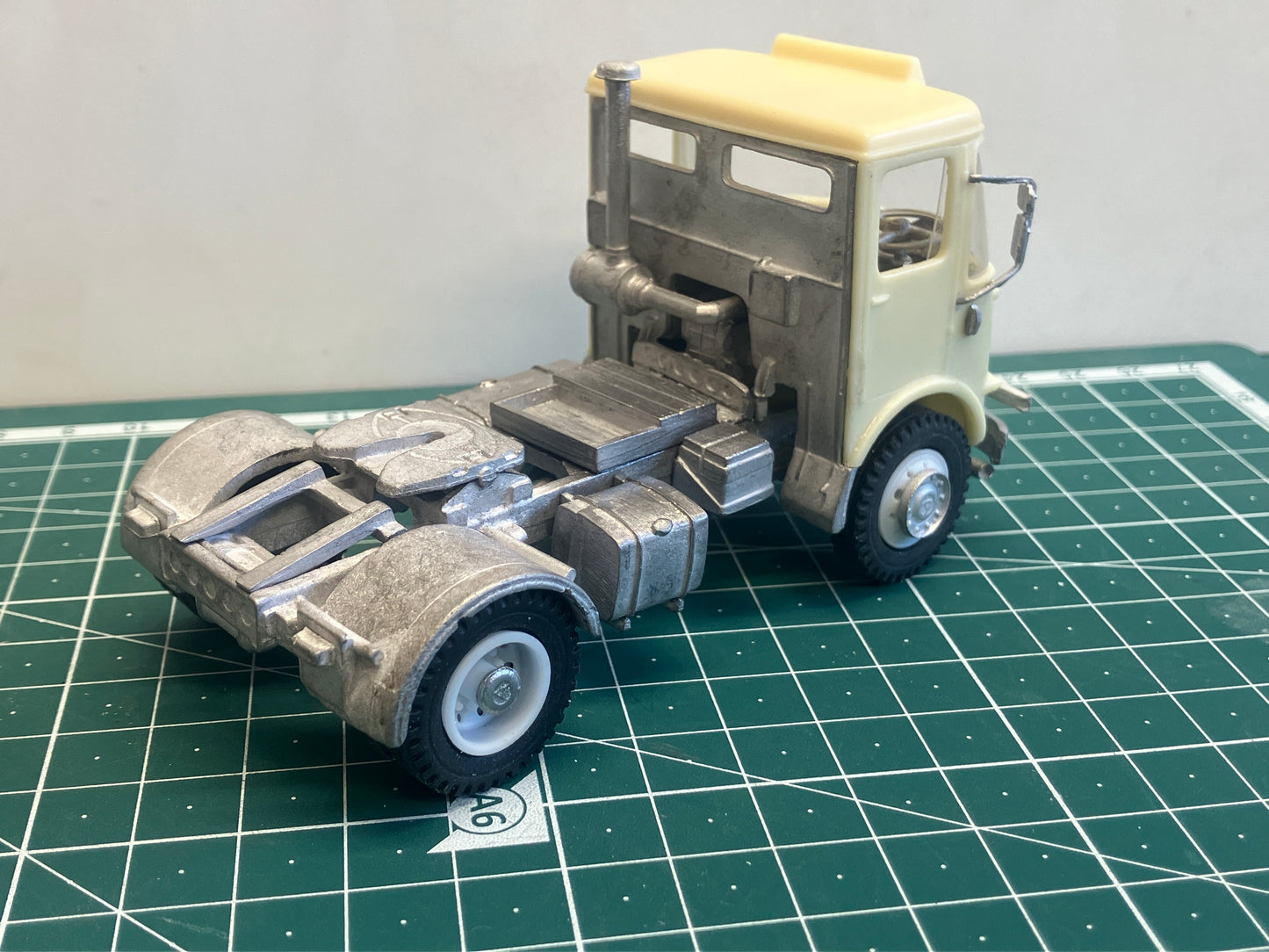 008 HG.8a Atkinson Borderer day cab