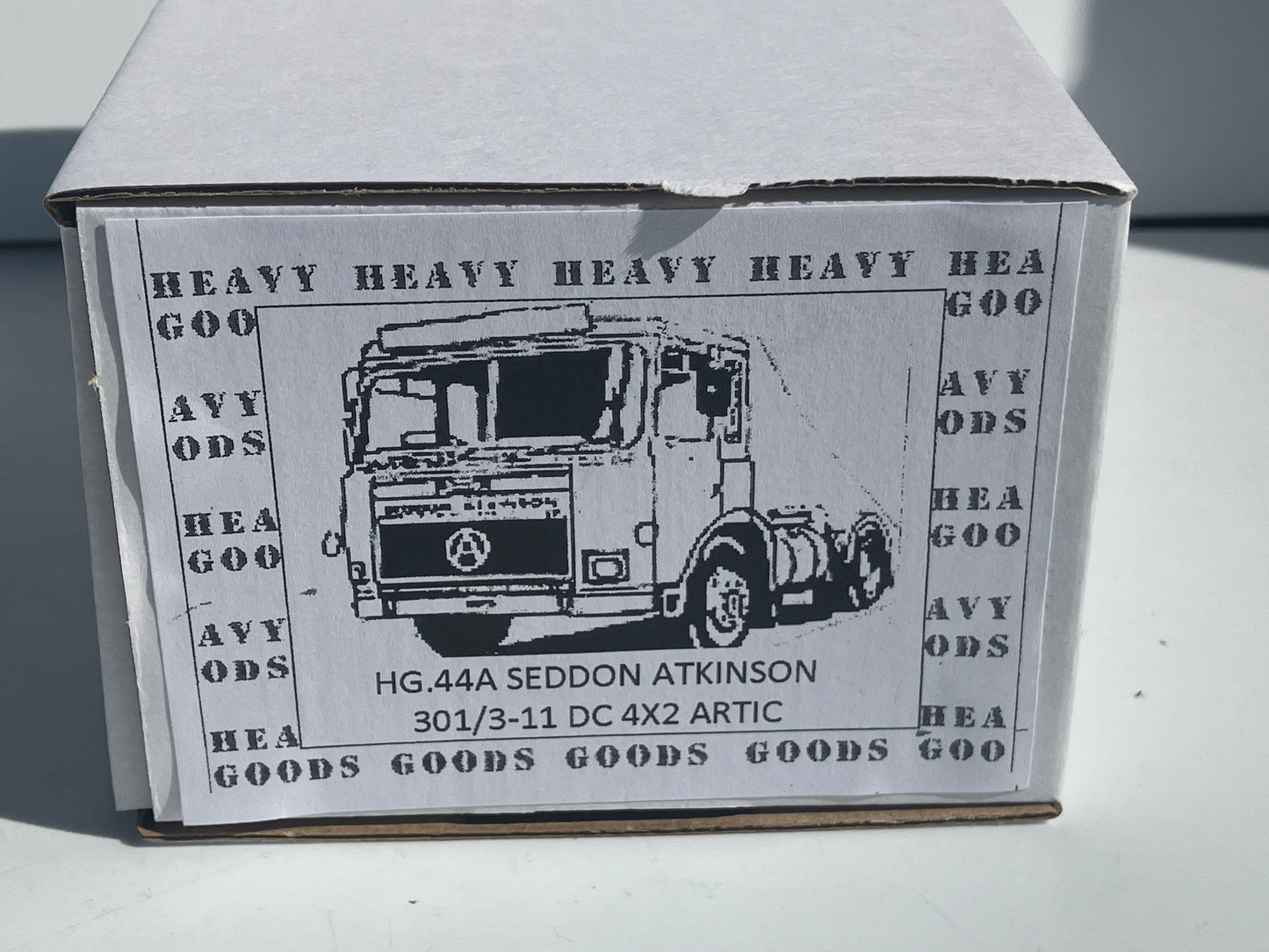 044 HG.44A Seddon Atkinson 301 / 3-11 4x2 Day Cab. (Kingfisher models)