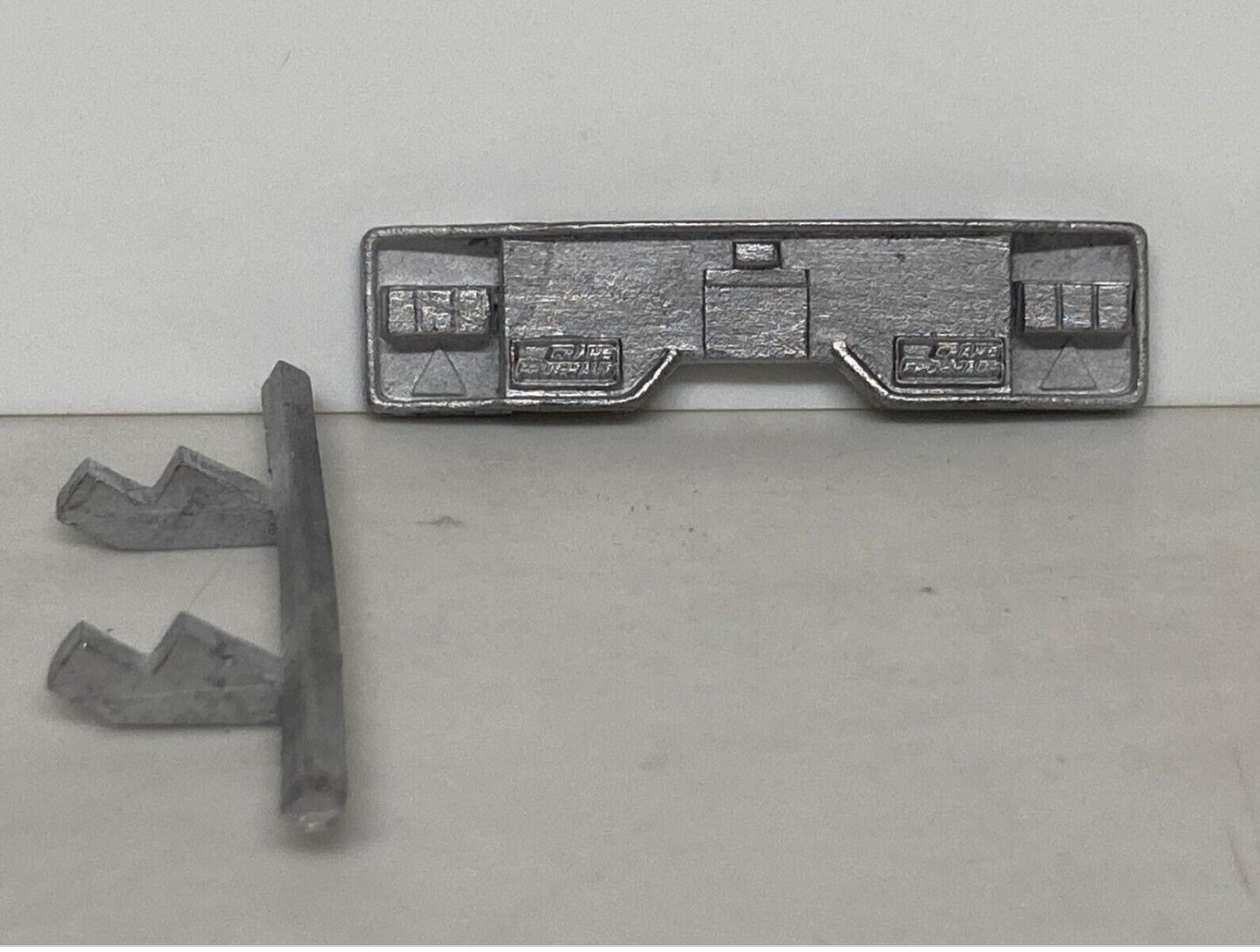 202 "Crane Fruehauf" tailboard and rear bumper