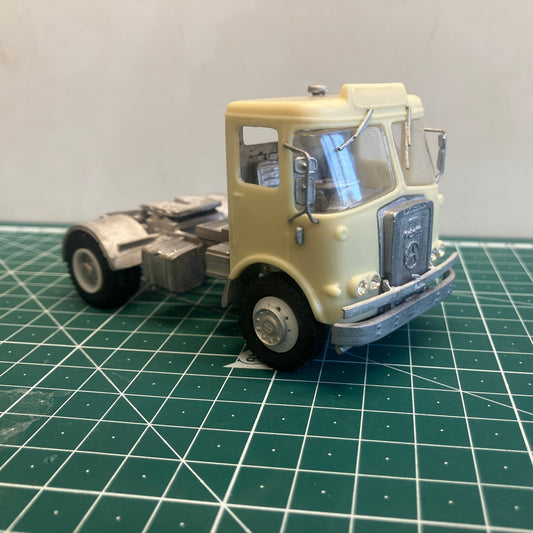 008 HG.8a Atkinson Borderer day cab