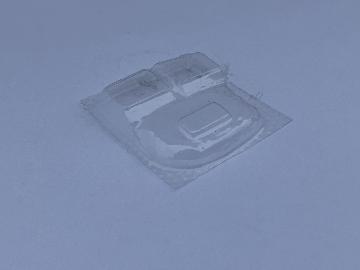 301 Volvo F88/F89/G88/G89 replacement cab glass.