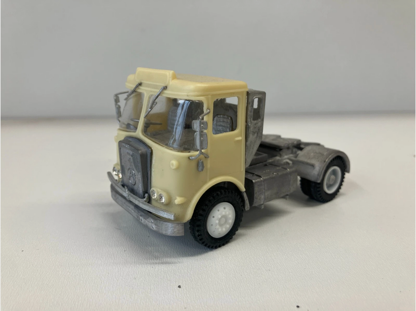 008 HG.8b Atkinson Borderer Sleeper Cab