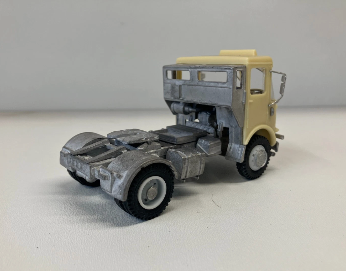 008 HG.8b Atkinson Borderer Sleeper Cab