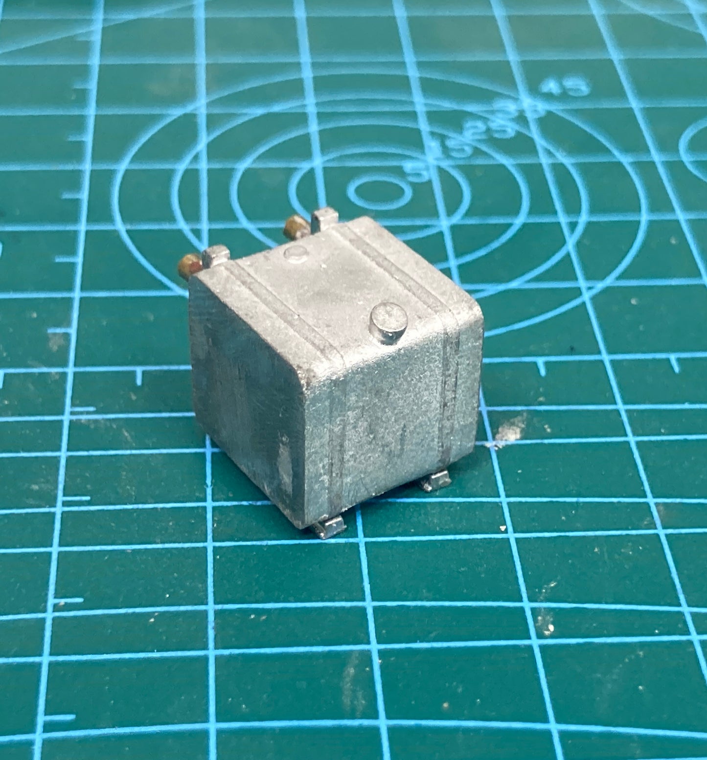 271   300 litre fuel tank  (300/3)